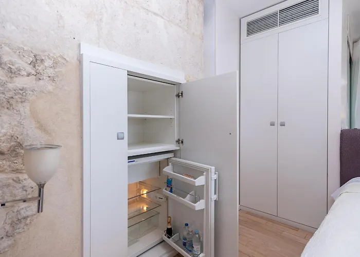 Apartment Riva Luxury Split