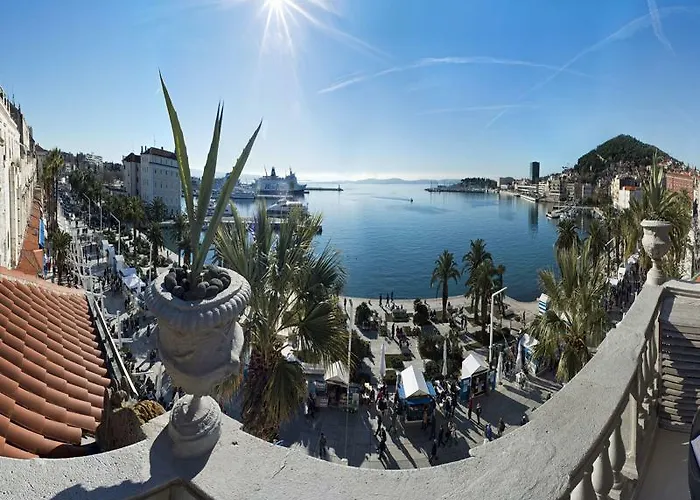 Riva Luxury *