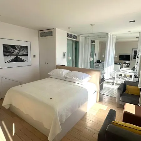 리바 럭셔리 스위트 아파트 *