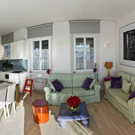 리바 럭셔리 스위트 *