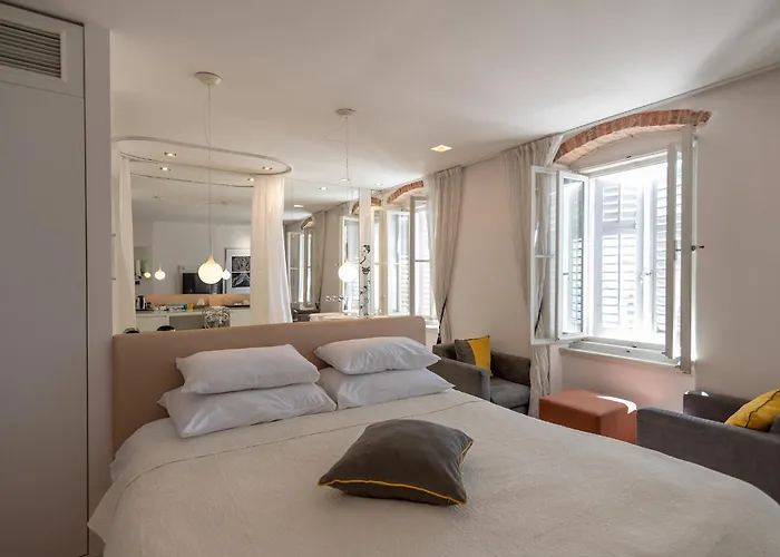 Riva Luxury * ספליט